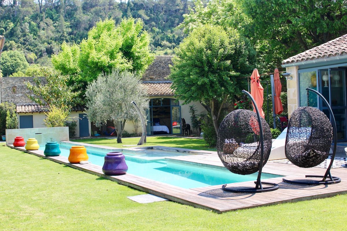 The pool and garden seen from the terrace